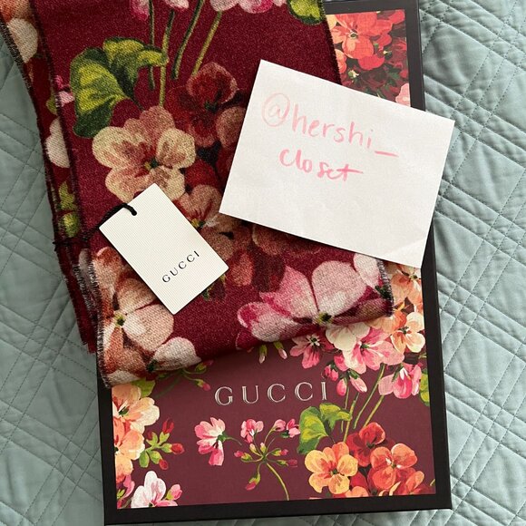 NEW Authentic Gucci GG Blooms Logo Reversible Monogram Wool Scarf w/ Box - Picture 1 of 7
